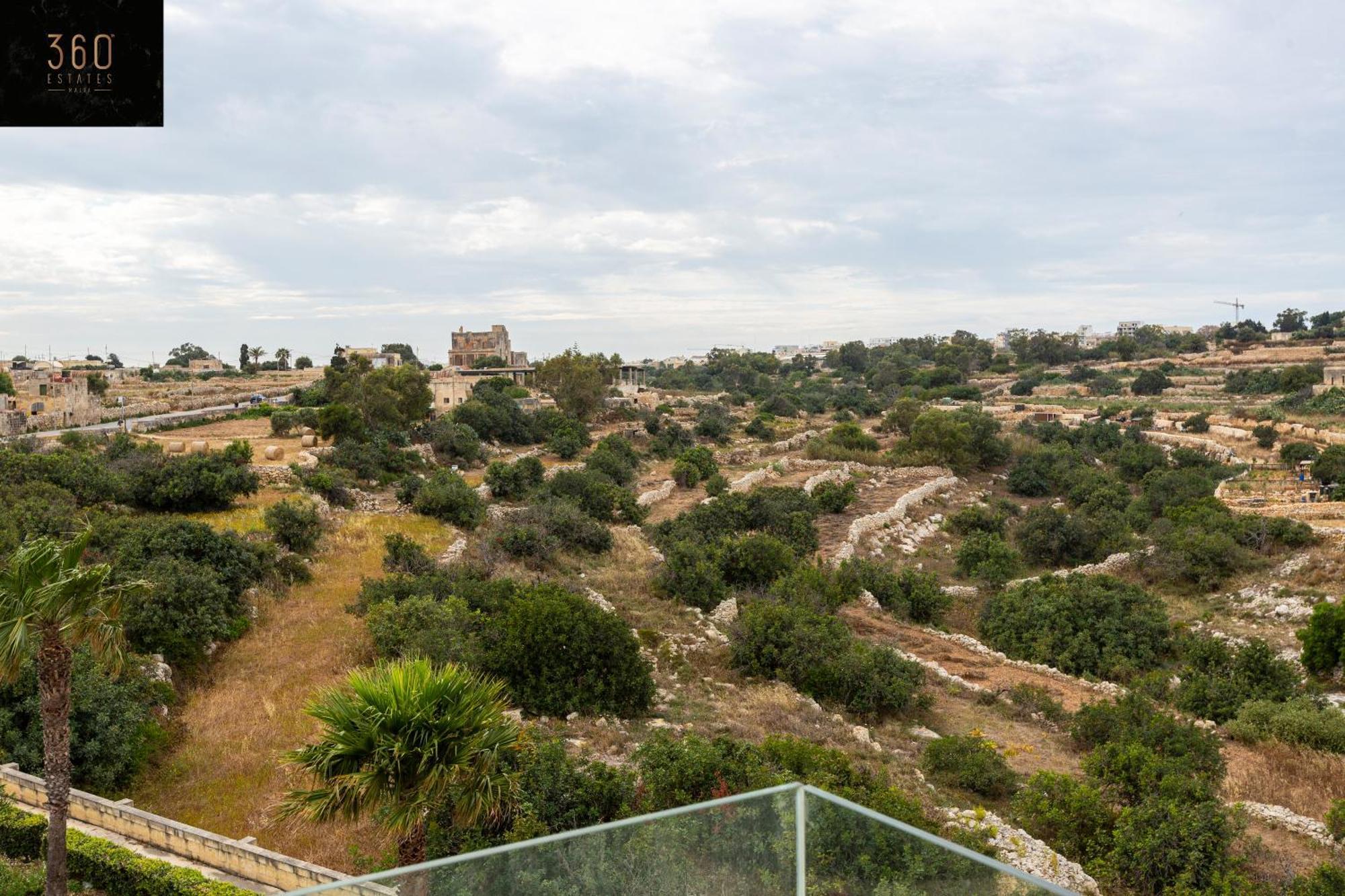 Beautiful 3Br Home With Private Balcony With Wifi & Ac By 360 Estates Marsaxlokk Exterior photo
